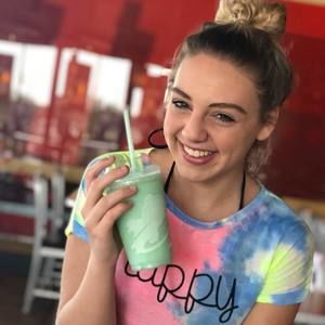 Meet your Posher, Alisa